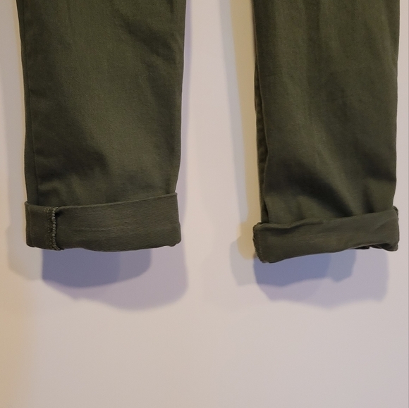 Earl army green straight leg, rolled cuff, women's jeans size 6 - Picture 3 of 6